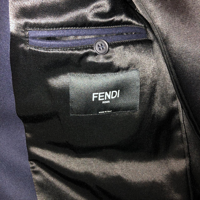 FENDI(フェンディ)のFENDI フェンディ ジャケット アウター ネイビー 美品 メンズのジャケット/アウター(ピーコート)の商品写真