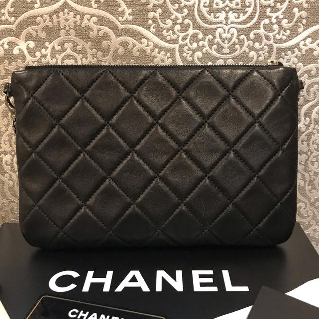 CHANEL(シャネル)の正規品 極美品！シャネル ミニバッグ シルバー×ブラック レディースのバッグ(ハンドバッグ)の商品写真