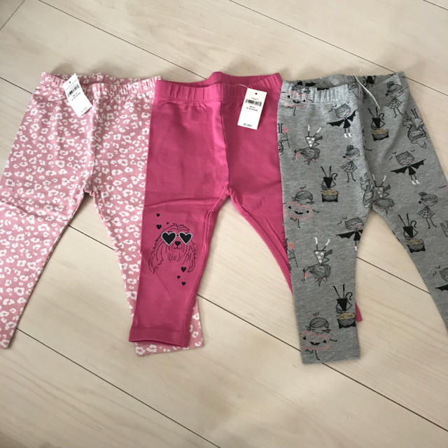 babyGAP(ベビーギャップ)のベビーギャップ レギンス3枚セット80 キッズ/ベビー/マタニティのベビー服(~85cm)(パンツ)の商品写真