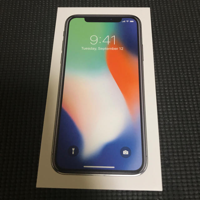 iPhone X 64gb シルバー docomo 未使用品 - スマートフォン本体