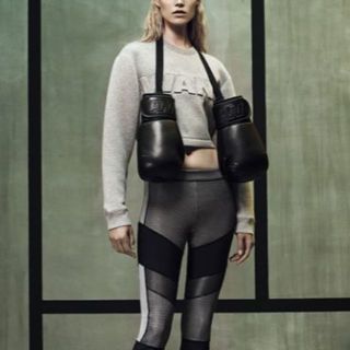 アレキサンダーワン(Alexander Wang)のお値下げ！H&M×アレキサンダーワン☆美品！ショート丈スキューバトップス(トレーナー/スウェット)