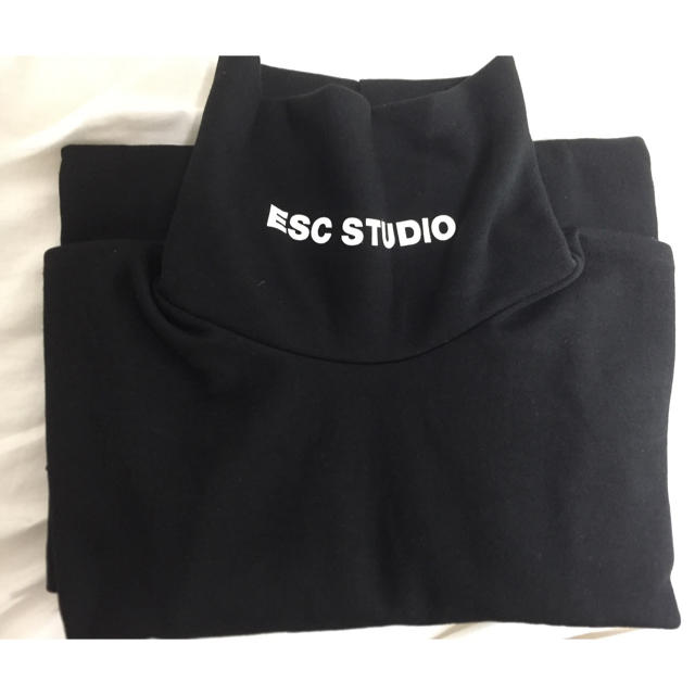 8seconds(エイトセカンズ)のesc studio タートルネック メンズのトップス(Tシャツ/カットソー(七分/長袖))の商品写真