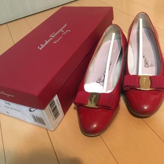 フェラガモ(Ferragamo)のお値下げ!フェラガモ  パンプス ☆レッド(ハイヒール/パンプス)