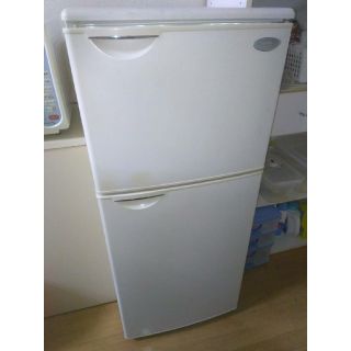 トウシバ(東芝)のトミーさん専用です。東芝 冷蔵庫 ２ドア 115L  中古(冷蔵庫)