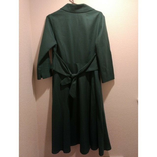 Sybilla(シビラ)の緑Aラインコート レディースのジャケット/アウター(ロングコート)の商品写真