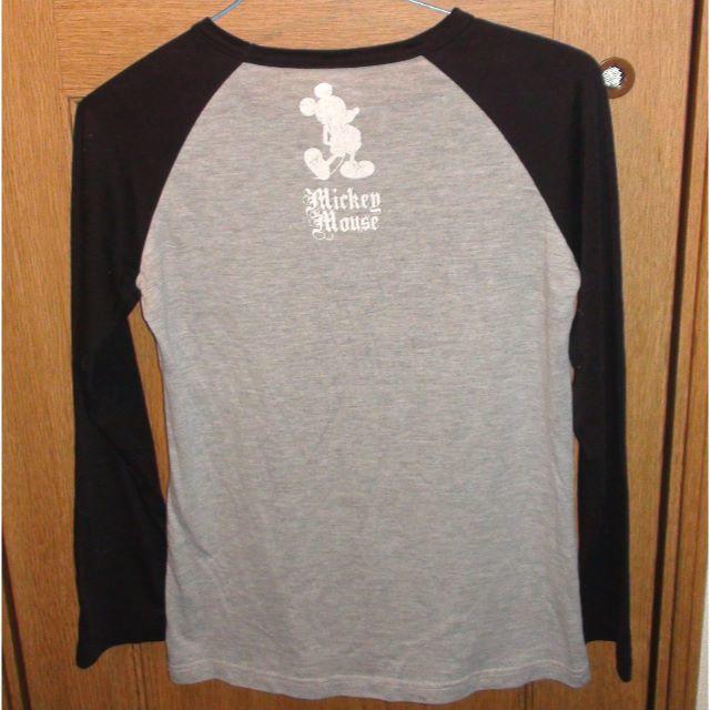 Disney(ディズニー)のミッキーの長袖Ｔシャツ　サイズＭ レディースのトップス(Tシャツ(長袖/七分))の商品写真