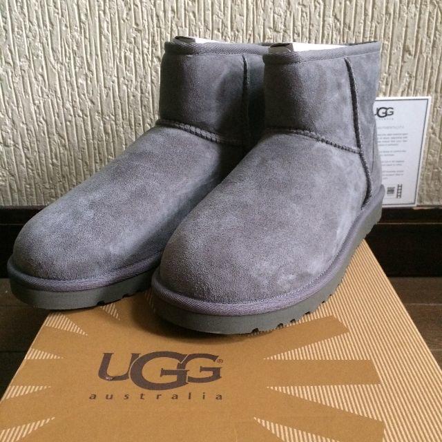 UGG(アグ)の新品◇ UGG 正規品 クラシックミニ グレー US 8 レディースの靴/シューズ(ブーツ)の商品写真