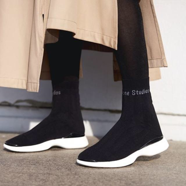 ACNE(アクネ)のAcne Studios Batilda スニーカー 36 黒 美品 領収書付 レディースの靴/シューズ(スニーカー)の商品写真