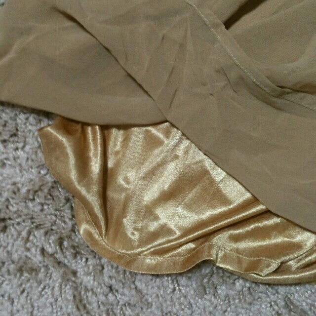 GRL(グレイル)のベージュロングスカート(お取り置き中) レディースのスカート(ロングスカート)の商品写真