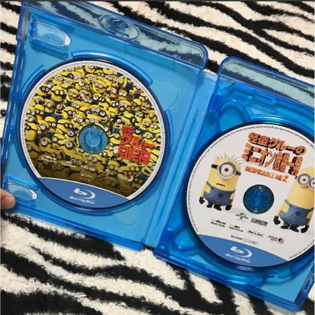 UNIVERSAL ENTERTAINMENT(ユニバーサルエンターテインメント)のミニオンズ&怪盗グルー+ボーナスDVD付き ブルーレイシリーズ エンタメ/ホビーのDVD/ブルーレイ(アニメ)の商品写真