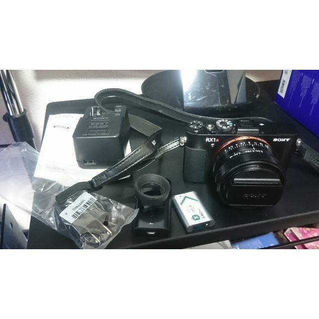 ほとんど未使用　SONY　デジタルカメラ RX1RII　バッテリー2個付き