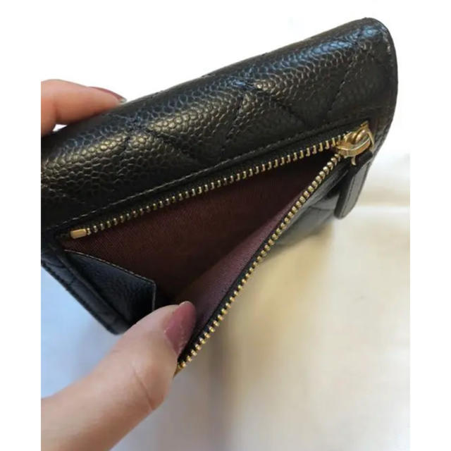 CHANEL(シャネル)のCHANEL シャネル  三つ折り財布 キャビアスキン  ブラック 美品 レディースのファッション小物(財布)の商品写真