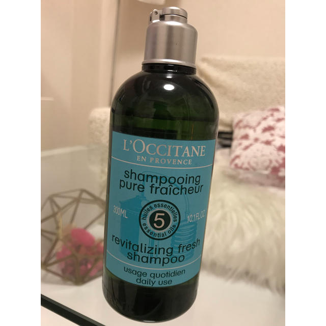 L'OCCITANE(ロクシタン)のロクシタンファイブハーブスピュアフレッシュネスシャンプー300ml コスメ/美容のヘアケア/スタイリング(シャンプー)の商品写真