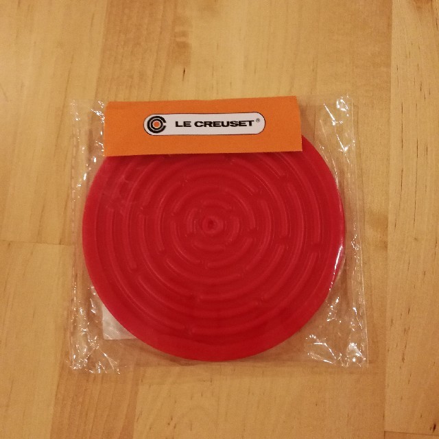 LE CREUSET(ルクルーゼ)の☆値下げしました☆ルクルーゼ☆ポットホルダーミニ インテリア/住まい/日用品のキッチン/食器(収納/キッチン雑貨)の商品写真