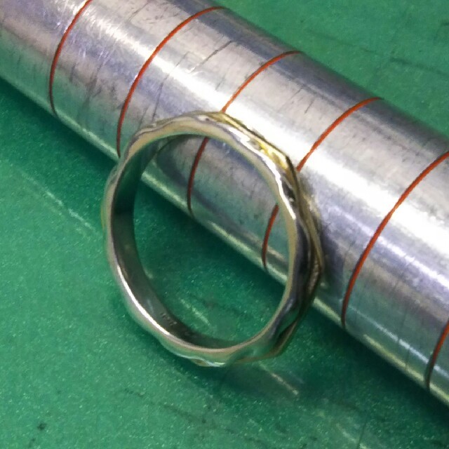 シルバーと10Kのリング レディースのアクセサリー(リング(指輪))の商品写真