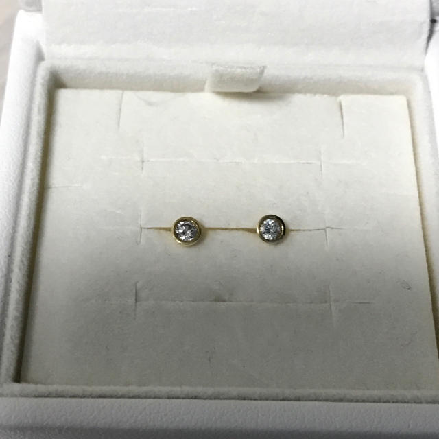 K18YG イエローゴールド ダイヤモンドピアス 0.12ct