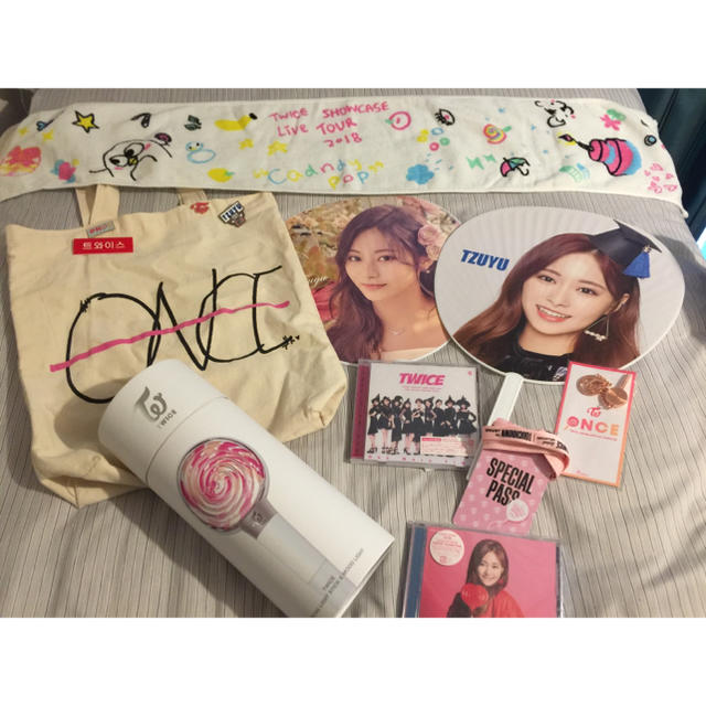 TWICE グッズ の通販 by Mahalo's shop｜ラクマ