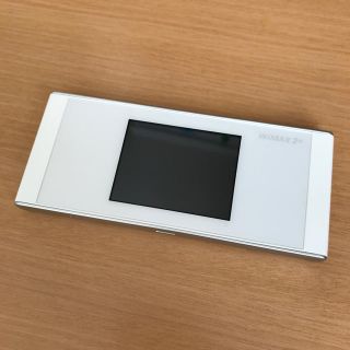 エーユー(au)のWiFi WiWAX 2＋ 端末と充電ケーブル(PC周辺機器)