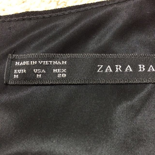 ZARA(ザラ)のZARA♥︎パフスリーブワンピース レディースのワンピース(ひざ丈ワンピース)の商品写真