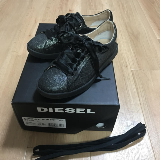 DIESEL(ディーゼル)のdiesel  スニーカー レディースの靴/シューズ(スニーカー)の商品写真