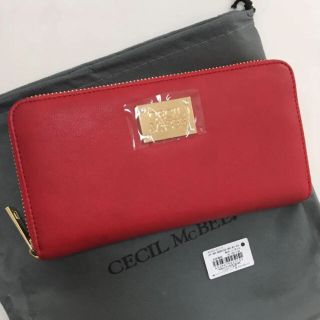 セシルマクビー(CECIL McBEE)の新品 セシルマクビー 四角プレート ラウンドファスナー 長財布 レッド  赤(財布)