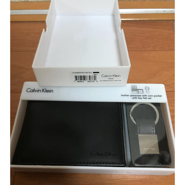 Calvin Klein(カルバンクライン)の新品カルバンクライン サイフ キーリング セット メンズのファッション小物(折り財布)の商品写真
