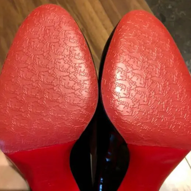 Christian Louboutin(クリスチャンルブタン)のクリスチャン ルブタン  FIFI85PATENT  レディースの靴/シューズ(ハイヒール/パンプス)の商品写真