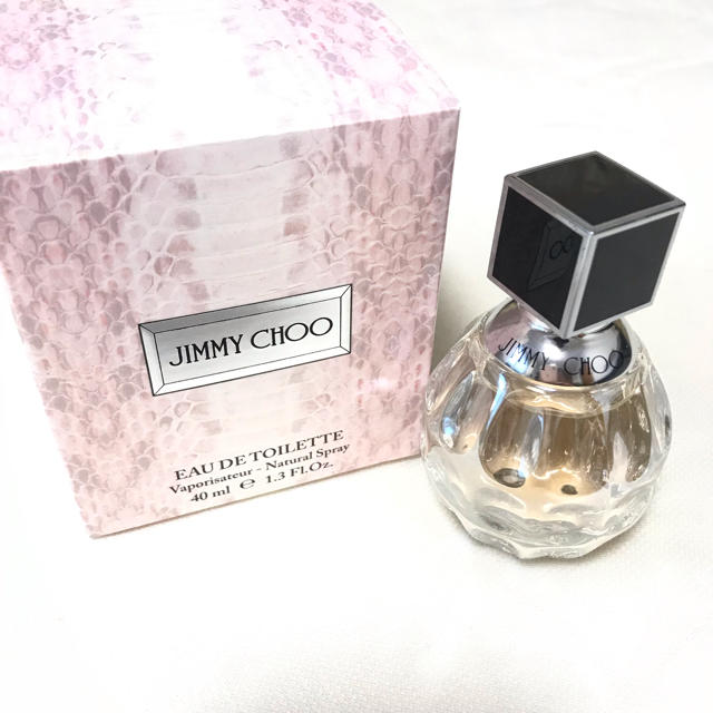 JIMMY CHOO(ジミーチュウ)のJIMMY CHOO ジミーチュウ 香水 オードトワレ 40ml コスメ/美容の香水(香水(女性用))の商品写真