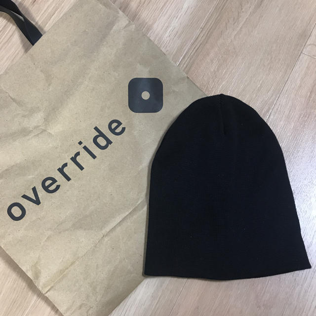 override(オーバーライド)のoverride オーバーライド ビーニー  ニット帽  シルク100% レディースの帽子(ニット帽/ビーニー)の商品写真