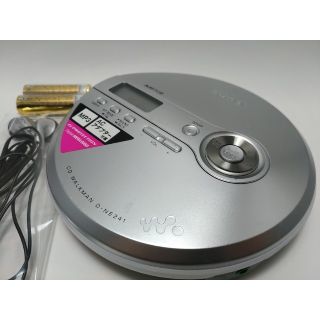 ウォークマン(WALKMAN)のCDウォークマン　D-NE241 シルバー(ポータブルプレーヤー)