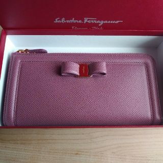 サルヴァトーレフェラガモ(Salvatore Ferragamo)の☆週末お値下げ　フェラガモ　財布(財布)