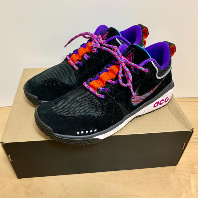 NIKE(ナイキ)のNIKE ACG DOG MOUNTAIN 26.5cm メンズの靴/シューズ(スニーカー)の商品写真