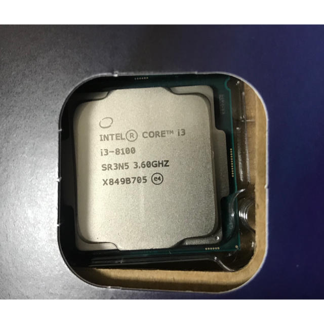 Intel CPU Core i3-8100 Intel CPU Core i3-8100