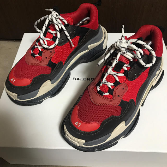 メンズbalenciaga triples bred 41