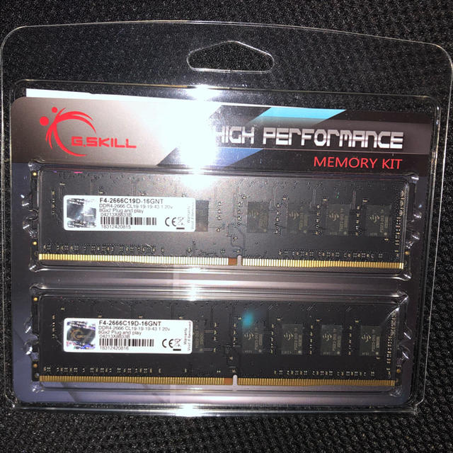 DDR4メモリ 8GB 二枚 計16GB