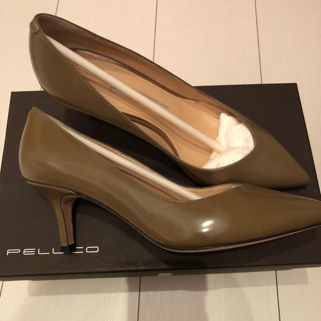 PELLICO(ペリーコ)の☆美品☆ペリーコ  パンプス 36 グレージュ  レディースの靴/シューズ(ハイヒール/パンプス)の商品写真