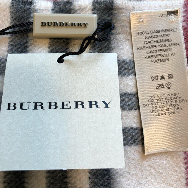 BURBERRY(バーバリー)の未使用BURBERRYバーバリーマフラーカシミヤ100％ レディースのファッション小物(マフラー/ショール)の商品写真