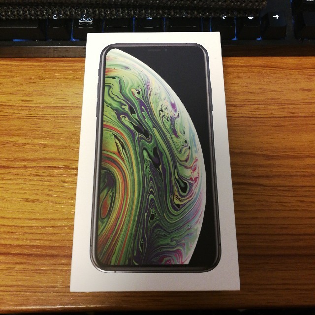 iPhone XS 64GB スペースグレイ