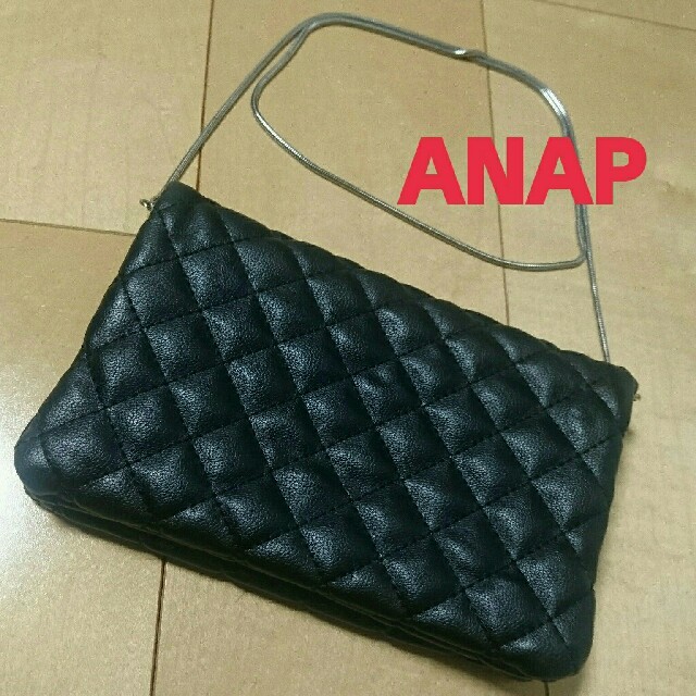 ANAP(アナップ)のANAP キルティングウォレットショルダー レディースのファッション小物(財布)の商品写真