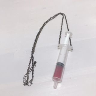 クレアーズ(claire's)の注射器ネックレス💉(ネックレス)