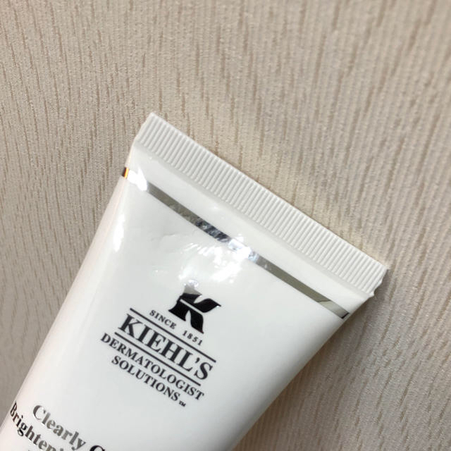 Kiehl's(キールズ)のキールズ DS クリアリーホワイト エクスフォリエーティング クレンザー  コスメ/美容のスキンケア/基礎化粧品(洗顔料)の商品写真