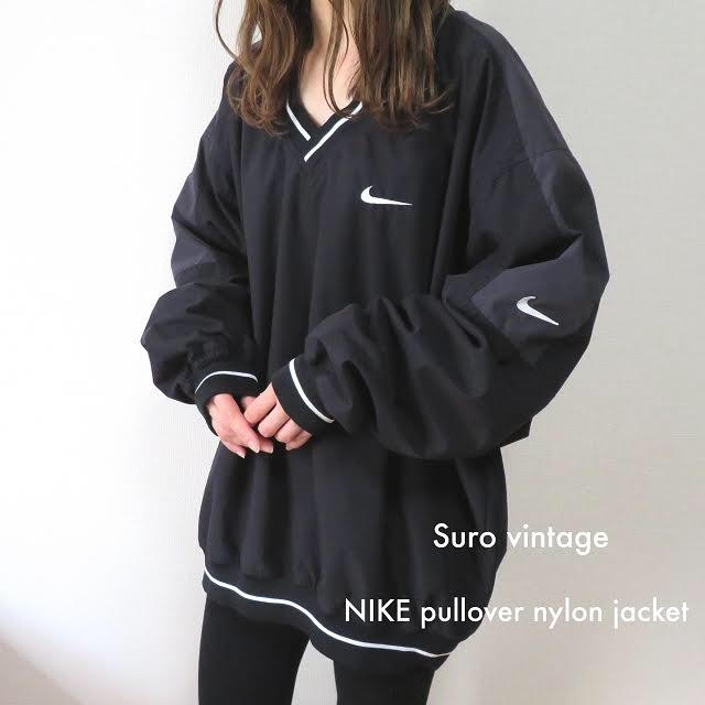 美品 NIKE プルオーバー ナイロン ジャケット Vネック 黒素材表ポリエステル裏ナイロン