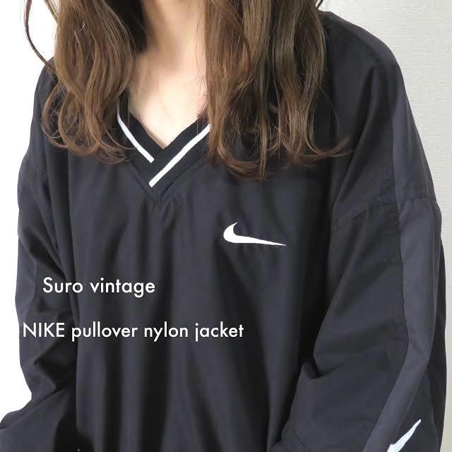 美品 NIKE プルオーバー ナイロン ジャケット Vネック 黒