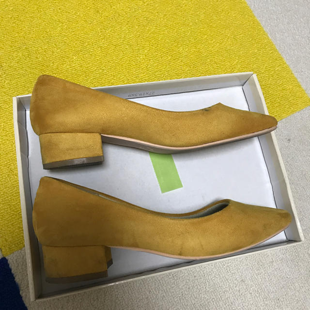 セスト 黄色パンプス レディースの靴/シューズ(ハイヒール/パンプス)の商品写真