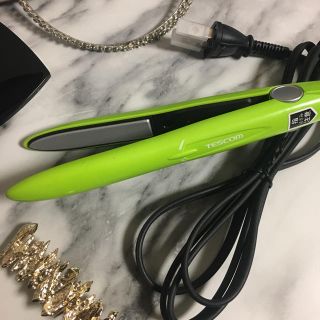 テスコム(TESCOM)のおまけ付きTESCOM ミニコテ ヘアアイロン グリーン (ヘアアイロン)