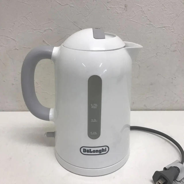 DeLonghi(デロンギ)のデロンギ 電気ケトル スマホ/家電/カメラの生活家電(電気ケトル)の商品写真