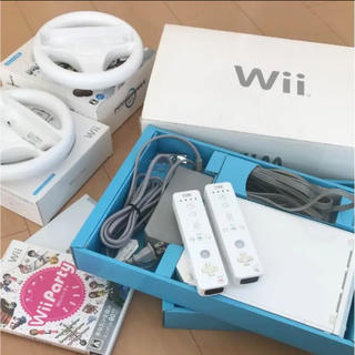 ウィー(Wii)のWii本体セット(家庭用ゲーム機本体)