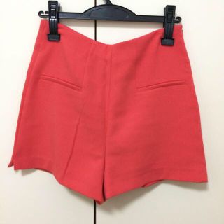 ザラ(ZARA)のZARA ショートパンツ(ショートパンツ)