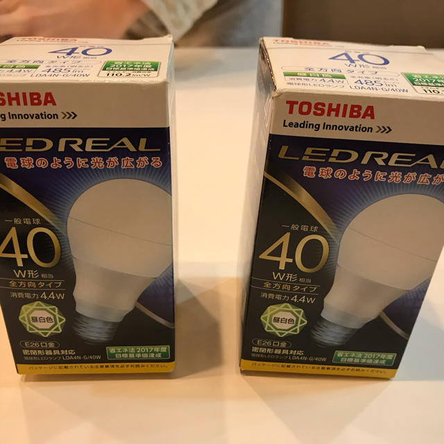 東芝(トウシバ)のTOSHIBA LED 電球 インテリア/住まい/日用品のライト/照明/LED(蛍光灯/電球)の商品写真