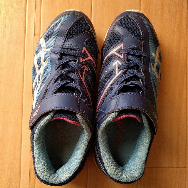 asics(アシックス)のアシックスのスニーカー　21cm キッズ/ベビー/マタニティのキッズ靴/シューズ(15cm~)(スニーカー)の商品写真